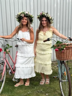 Laura And Charlott 152219B*Dear Molly Sale