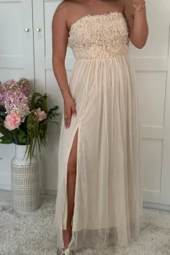 A-bee Laure Kjole< Kjoler