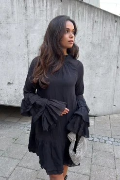 Noella Lavanna Dress 14230002< Kjoler