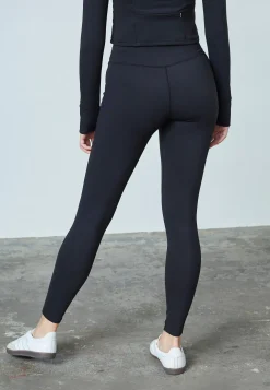 Lay-Leg 19286*Sisters Point Outlet