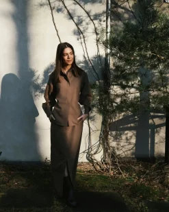 Leland Solid Skirt 164524*Neo Noir Hot