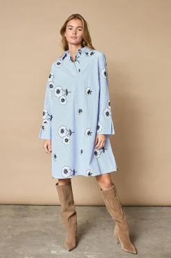 Love1476 19516*Love & Divine