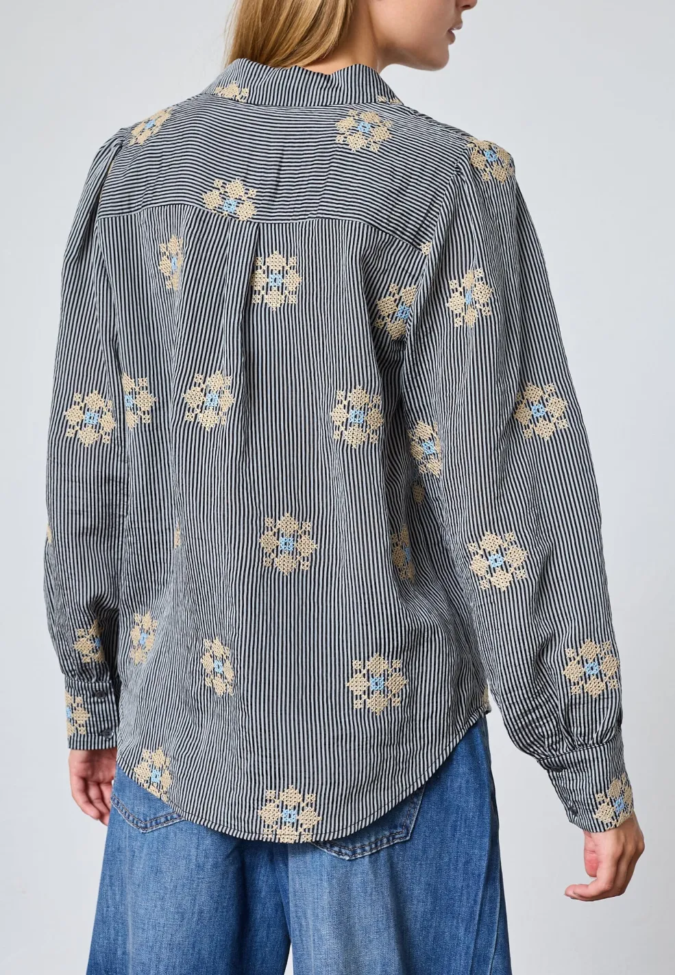 Love919-19 19331*Love & Divine Clearance