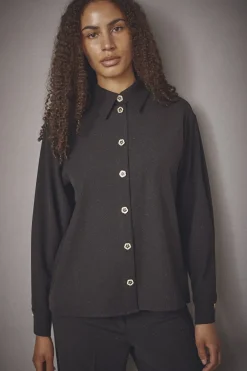 Love & Divine Love1409 19140< Sæt 🛍️|Bluser & Skjorter