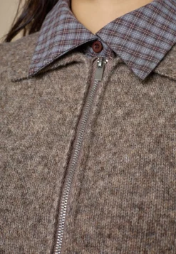 Love1454 19365*Love & Divine