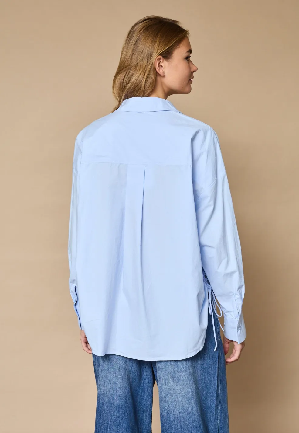 Love1442 19524*Love & Divine