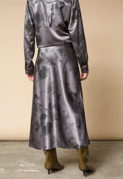 Love1484 19553*Love & Divine Hot