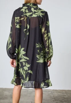 Love & Divine Love1449 19435< Kjoler