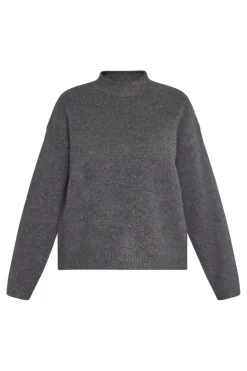 Luca-Pu 19076*Sisters Point Sale