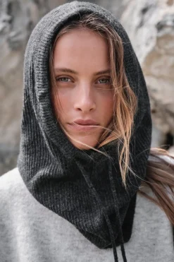 Neo Noir Madita Knit Balaclava< Hue, Hat & Handsker