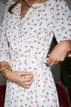 Neo Noir Malinga Simple Flower Dress 165409< Kjoler