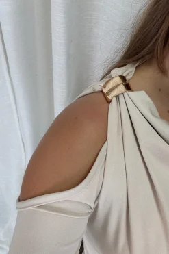 Melinda Blouse*A-bee Best