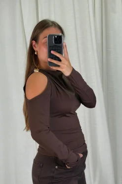 Melinda Blouse*A-bee Outlet