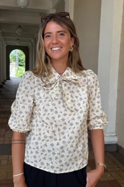 Michella 126986B*Dear Molly Best