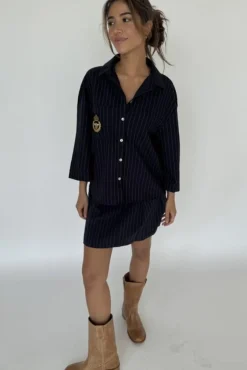 Continue Mili Pinstripe Patch 14999< Bluser & Skjorter