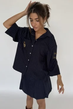 Continue Mili Pinstripe Patch 14999< Bluser & Skjorter