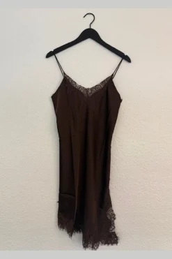 Haute L'Amitié Naomi Asym Lingerie Dress HL10547< Kjoler