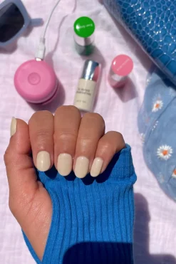 Le Mini Macaron Neglelak Gel COL094< Neglelak