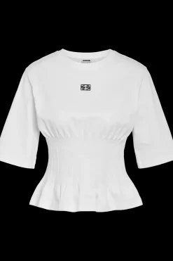 Noisy May Nmkieran 2/4 Fitted Logo T-Shirt Fwd< T-Shirts & Toppe