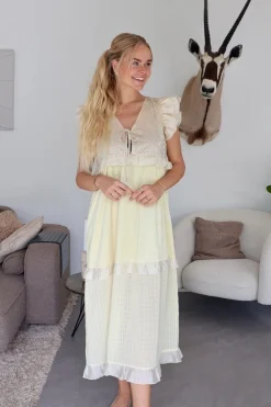 Liberte Nor-Frill-Dress 22236< Kjoler