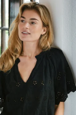 Neo Noir Odet Embroidery Blouse 165172< Bluser & Skjorter