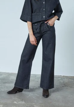 Onea-Belt.Je7 18849*Sisters Point Clearance