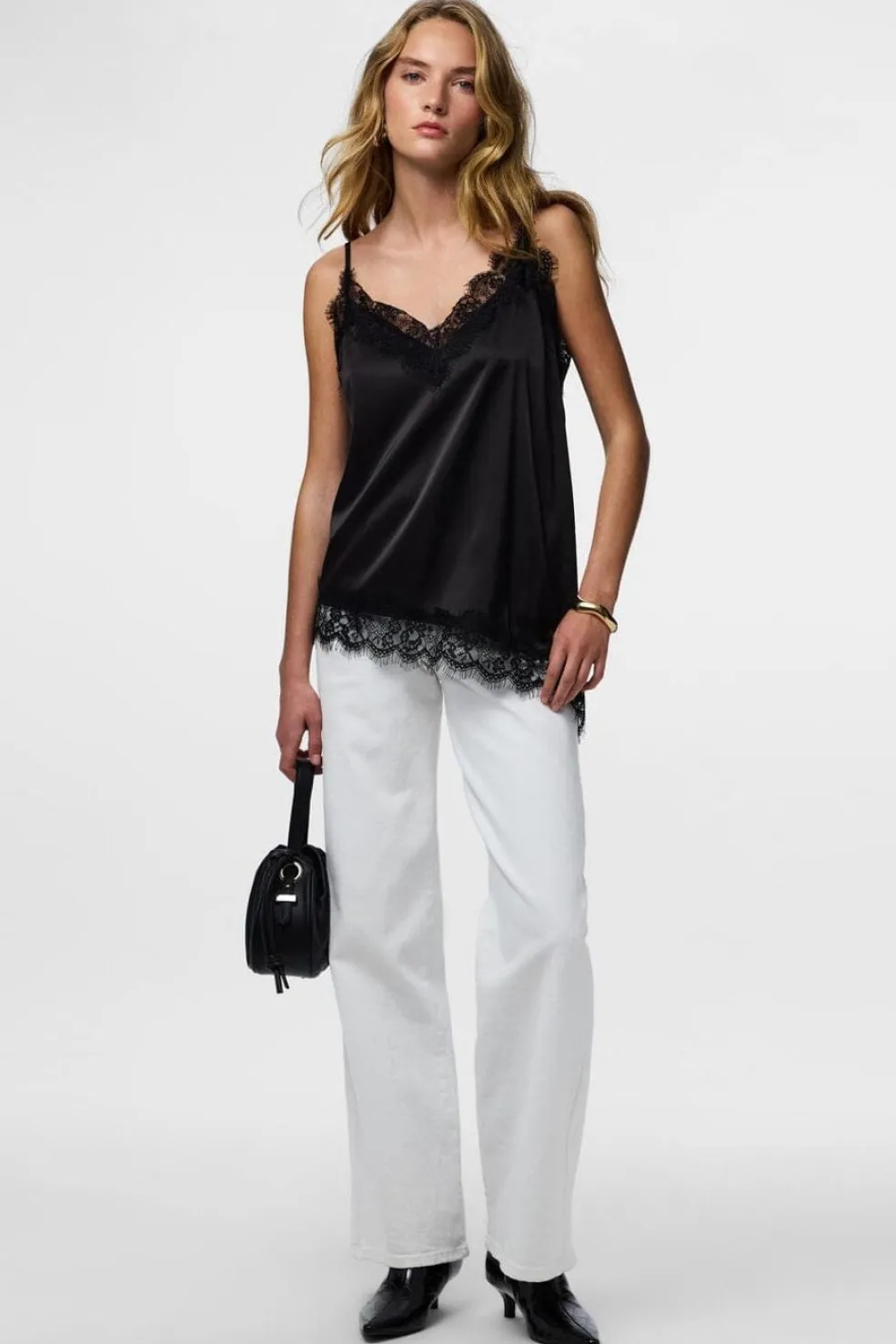 Pcnomi Strap Satin Lace Top*Pieces