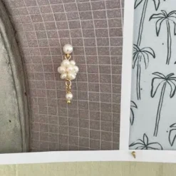 Stine A Petit Cluster Berries Earring< Øreringe