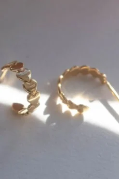 Stine A Petit Love Heart Creol< Øreringe