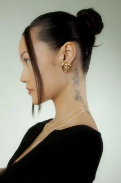 Jane Kønig Rose Earring< Øreringe