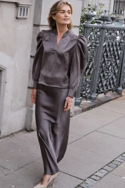 Rosslyn Heavy Sateen Blouse*Neo Noir Outlet