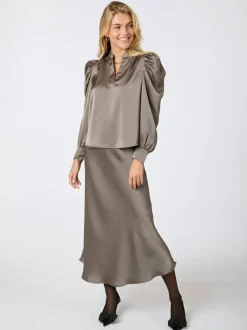 Rosslyn Heavy Sateen Blouse*Neo Noir Outlet