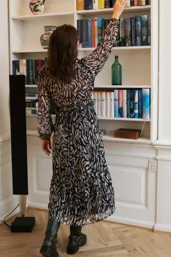 Neo Noir Saia Abstract Leo Dress 164414< Kjoler