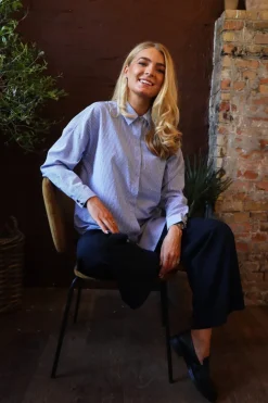 Liberte Sara Ls Shirt 21223< Bluser & Skjorter|Ammevenligt Tøj