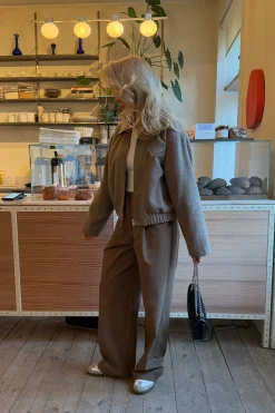 BYIC Sarahic Short Jacket A23725< Sæt 🛍️