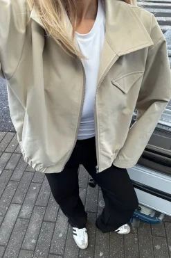 BYIC Sarahic Short Jacket A23725< Overtøj & Jakker