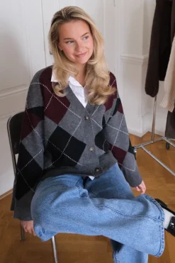 BYIC Saschaic Cardigan D076< Cardigans|Ammevenligt Tøj