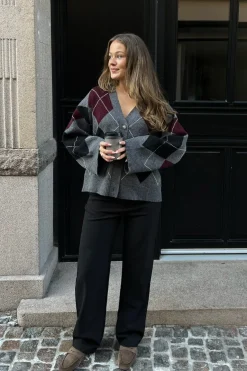 BYIC Saschaic Cardigan D076< Cardigans|Ammevenligt Tøj