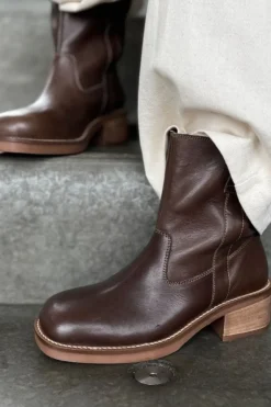 Say More /Tan CS8646*Copenhagen Shoes Outlet