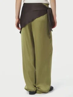 Serina Heavy Sateen Big Scarf 168193*Neo Noir Clearance