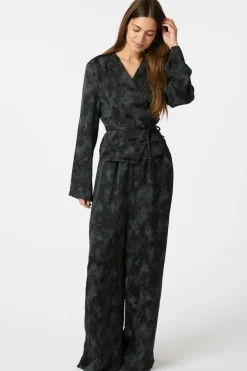 Simmi Distress Blouse 164441*Neo Noir Sale