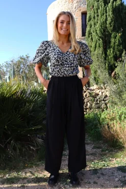 Liberte Siona-V-Neck-Blouse 22186< Bluser & Skjorter