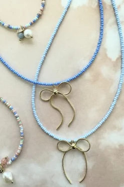 Friihof+Siig Sløjfe Kæde< Halskæder