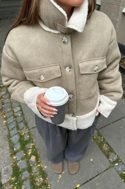 BYIC Theaic Teddy Jacket< Overtøj & Jakker