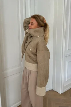 BYIC Theaic Teddy Jacket< Overtøj & Jakker