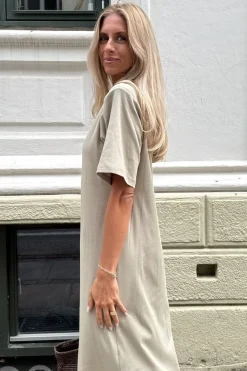BYIC Theaic Tshirt Dress A23942< Kjoler