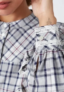 Ulima-Sh 19097*Sisters Point Outlet