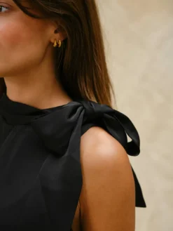 Neo Noir Veda Drapy Satin Top 166605< T-Shirts & Toppe