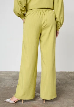 Verina-Pa6 19503*Sisters Point Hot