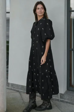 Neo Noir Veronica Flower Emb Dress 166846< Kjoler